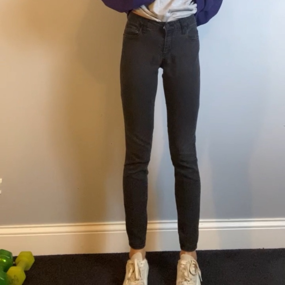 grey-black skinny jeans
